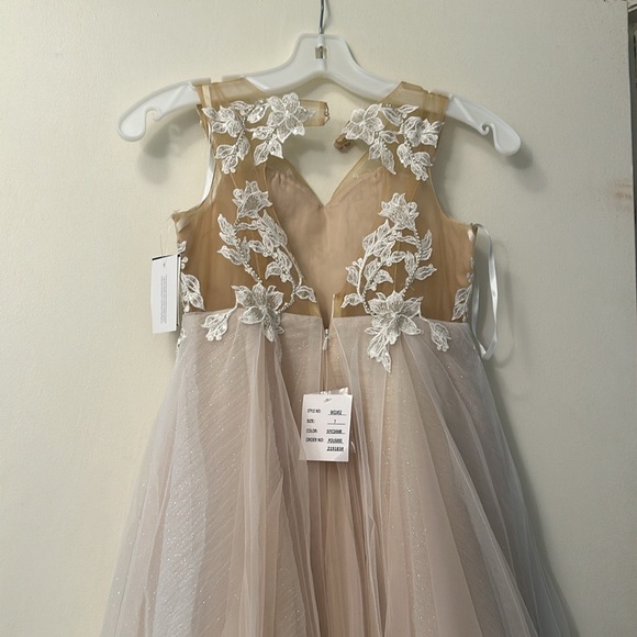 Flower Girl's Dress